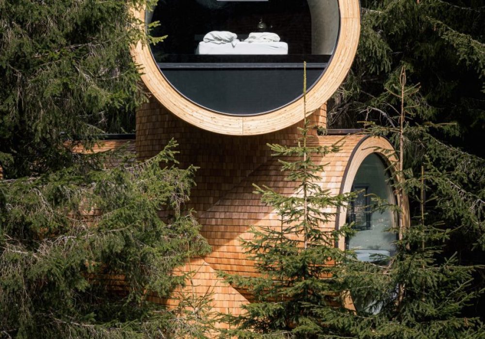bert-studio-precht-architecture-modular-treehouse-christian-flatscher_dezeen_2364_col_24-852x1278